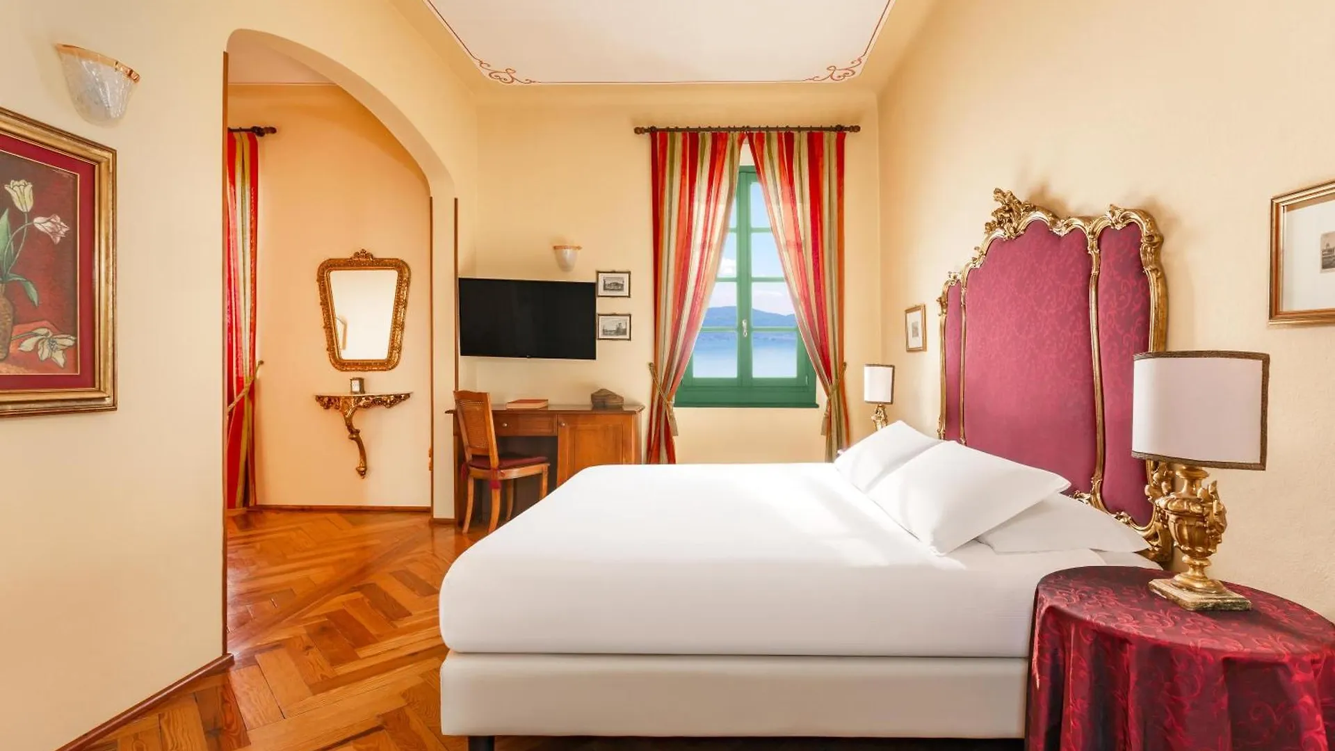*****  Boutique Hotel Villa Sostaga Gargnano Italy
